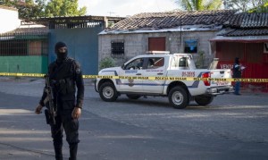 Un hombre es detenido en El Salvador por la muerte de su hija de siete años tras una golpiza