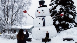 “Pandemia de nieve” azota varias ciudades de Alaska con nevadas récord