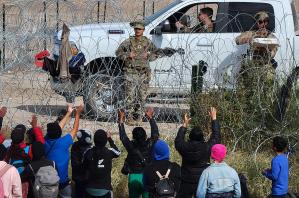 EEUU reabrirá varios puntos de entrada en la frontera sur en plena crisis migratoria