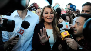 La caída de Cathy Barriga, la ex estrella de la TV y alcaldesa acusada del fraude municipal más grande de Chile