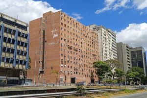 Disparó a su pareja y luego se quitó la vida: el crimen que conmociona la Avenida Libertador en Caracas