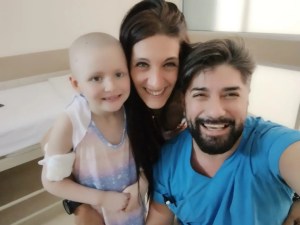 Una niña festejó el fin de la quimio y el VIDEO se hizo viral