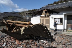 Cifra de muertos en Japón asciende a 50 tras terremoto en su costa occidental