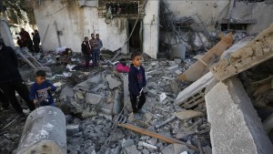 Al menos 215 muertos y 300 heridos en las últimas 24 horas en la Franja de Gaza