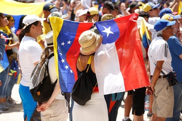 Venezuela goes viral after revealing what it takes to live in Chile (VIDEO)