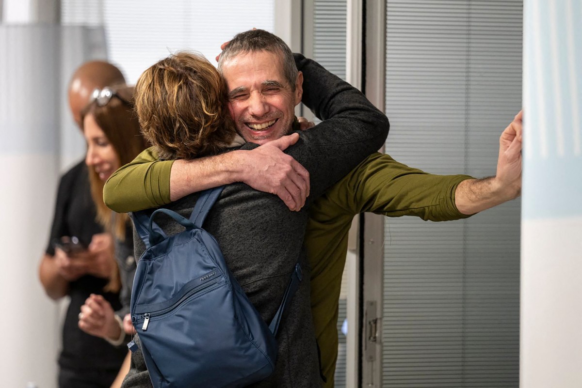 En imágenes: el conmovedor reencuentro de los rehenes argentinos de Hamás y su familia en Israel