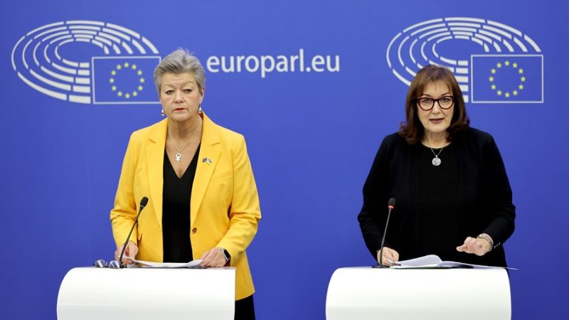 The European Union asked for compliance with the Barbados agreements and warned that Maduro could not choose his opponents