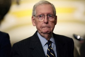 Mitch McConnell anuncia su renuncia como líder de los republicanos en el Senado