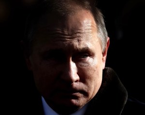 Putin habló con sus jefes de seguridad tras mortal ataque terrorista en Moscú