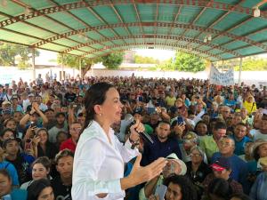 María Corina Machado se las canta al chavismo desde Calabozo (VIDEO)