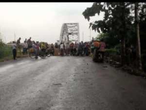 Táchira: En Boca de Grita ya no aguantan el matraqueo y los habitantes salieron a protestar