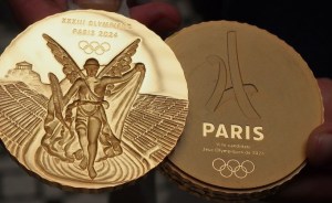 Las medallas de París 2024 llevarán un pedazo de la Torre Eiffel
