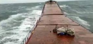 Seis marineros desaparecidos al hundirse un carguero en el mar de Mármara por el temporal