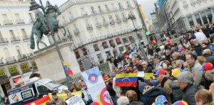 Venezolanos y colombianos son los latinos que más aportan al récord de población en España