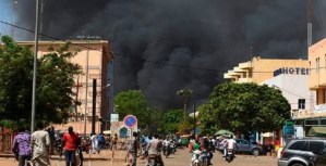 Al menos catorce muertos en un ataque a una mezquita en Burkina Faso