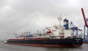 Hutíes atacaron un barco que llevaba granos de Brasil a Irán pensando que era de EEUU