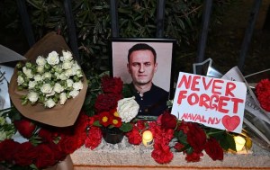Rusia entrega el cuerpo de Navalni a su madre nueve días después de su muerte