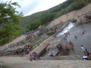 Tragedia en Naiguatá: niña de 12 años falleció en el río Camurí Grande