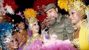El fogoso Fidel Castro: hombre de dos esposas… y 35 mil amantes