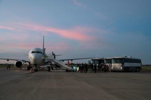 The New York Times: Los vuelos de deportación de EEUU a Venezuela están en el limbo
