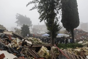 Un año después del terremoto en Turquía, miles de personas aún sufren sus consecuencias