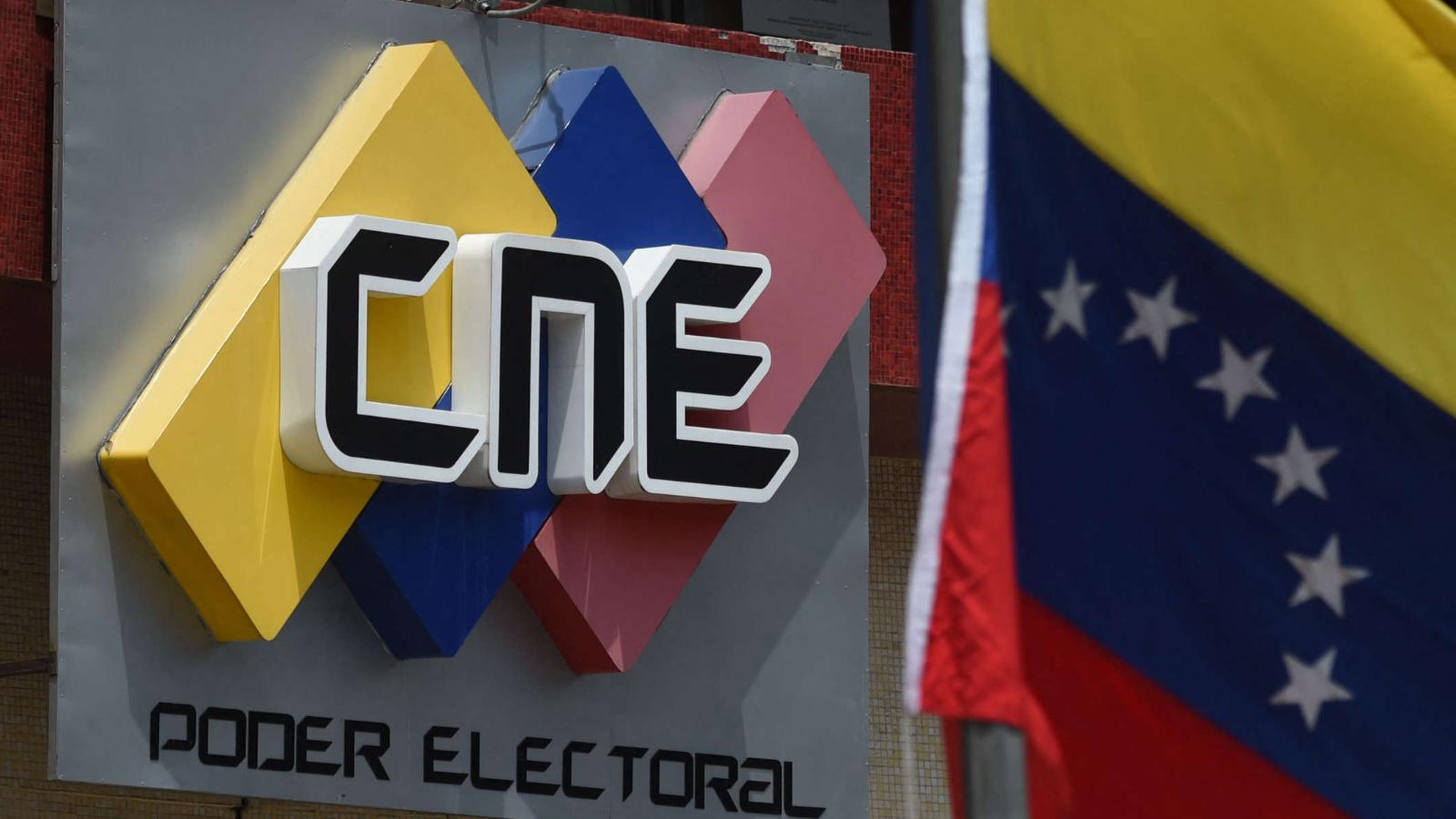 La Unión Europea alivia temporalmente sanciones contra cuatro miembros del CNE en Venezuela