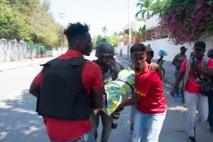 Se complejizó la crisis humanitaria en la capital de Haití a causa de la violencia