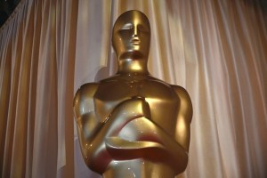 Hollywood celebra su gran fiesta de los Óscar con “Oppenheimer” como favorita