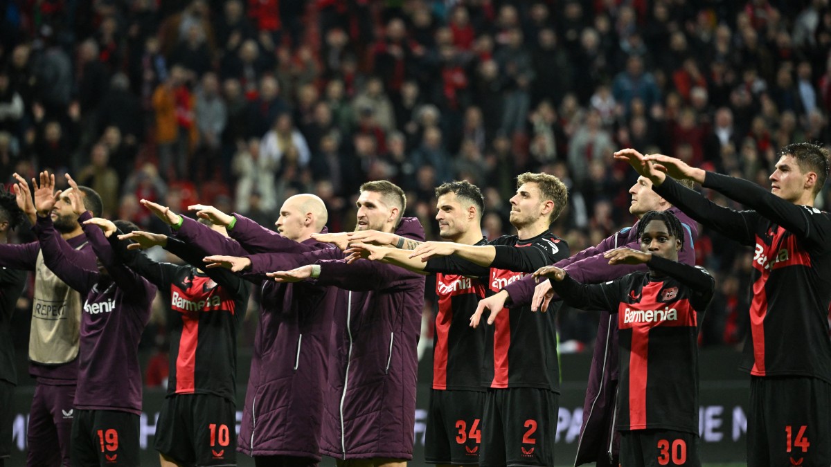 El Leverkusen mantiene su invicto y clasifica a cuartos de final de Europa League tras remontar al último minuto
