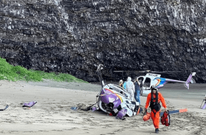 VIDEO: arriesgada maniobra de un piloto salvó la vida de todos a bordo cuando su helicóptero cayó en Hawái