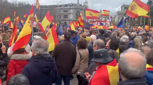 Miles de personas vuelven a protestar en España contra la amnistía y Pedro Sánchez