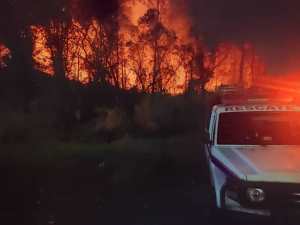Imágenes: fuerte incendio en vegetación se registró en San Antonio de los Altos 