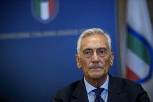 Investigan por presunto blanqueo de capitales al presidente de Federación Italiana Fútbol