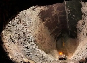 Detienen al director de la mina de oro rusa donde 13 mineros se encuentran atrapados