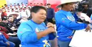 “Son unos sinvergüenzas”: Productora del Táchira le reclamó a Maduro el robo por parte de un exministro de pesca (VIDEO)