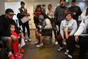 “Abran las puertas para que podamos trabajar”: Inmigrantes venezolanos en Denver claman mayor atención