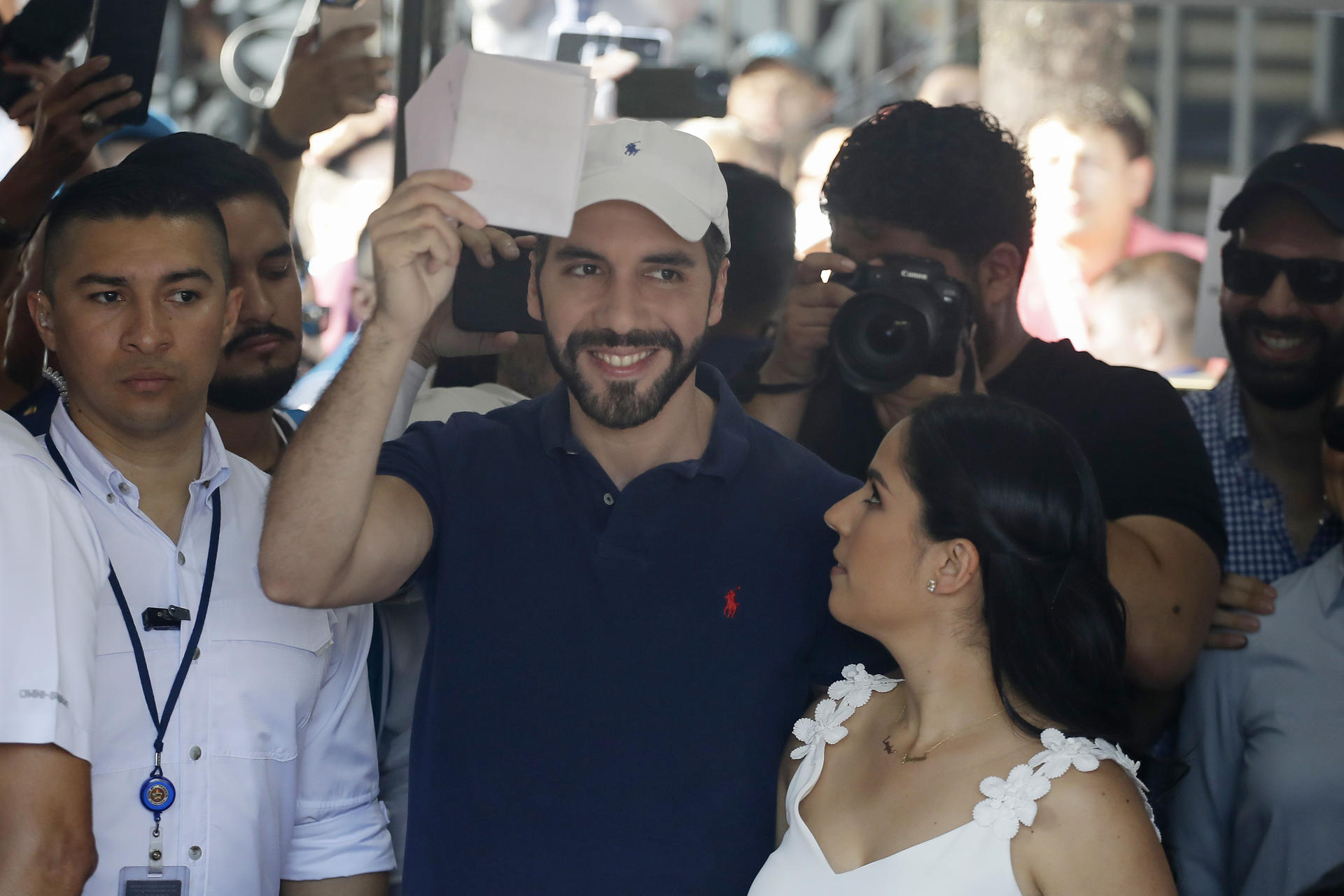 Bugel's party, Nuevas Ideas, won 28 mayoral seats in El Salvador.