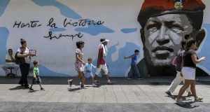 Violencia, inflación, represión, escasez de alimentos y éxodo: el balance de 25 años del chavismo en Venezuela