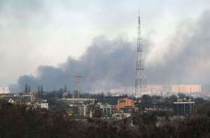 Al menos diez heridos y un edificio dañado en medio de un ataque ruso contra Kiev