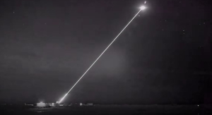 Reino Unido sacó a la luz VIDEO de su poderosa arma láser en funcionamiento
