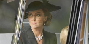Kate Middleton es fotografiada saliendo de Windsor tras el escándalo por la imagen retocada