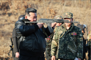 Nueva provocación: Kim Jong-un supervisó ejercicios de artillería cerca de la frontera surcoreana
