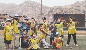 Béisbol sin fronteras: Villa María del Triunfo promueve la integración de jóvenes peruanos y venezolanos