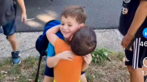 Tragedia en EEUU: niño de seis años intentó rescatar a su hermanito en un incendio y murieron abrazados