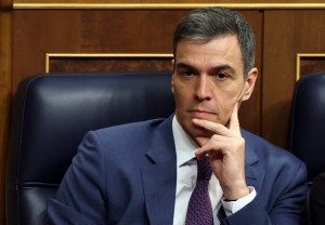 Pedro Sánchez, segundo día de un silencio que sorprende a España