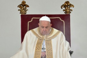 El papa Francisco a los jóvenes desde Venecia: Dejen el teléfono y encuentren a la gente
