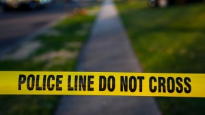 Adolescente halló un arma en un callejón de Florida y accidentalmente mató a su hermano menor