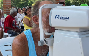 Operativos gratuitos, la única opción de jubilados y pensionados venezolanos para no quedar ciegos