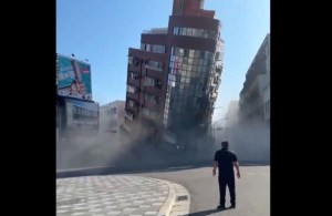 En VIDEOS: impactantes imágenes de daños ocasionados tras destructivo terremoto en Taiwán