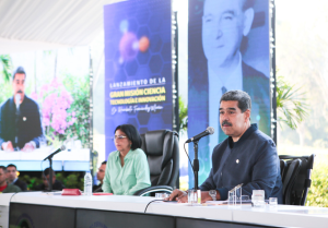 Maduro se ofreció ayudar a Argentina para combatir el dengue luego de atacar a Milei